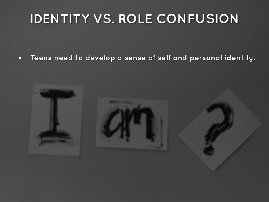 identity vs role confusion psychology definition